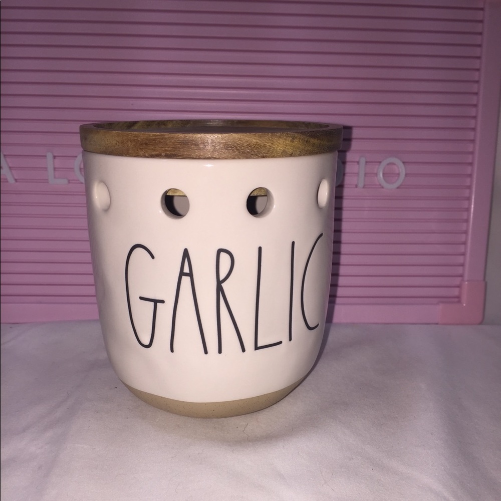 Rae Dunn GARLIC ceramic cellar with wood lid